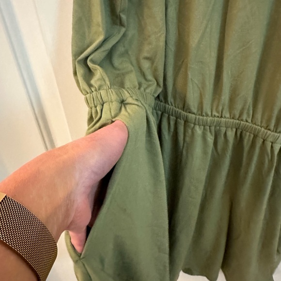 NWT Old Navy Romper Size MP - Picture 3 of 7